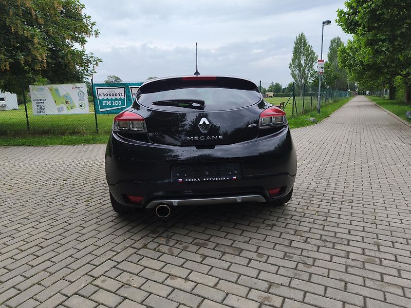 Renault Mégane 2.0 Tce 220 GT - fotka 9 z 28