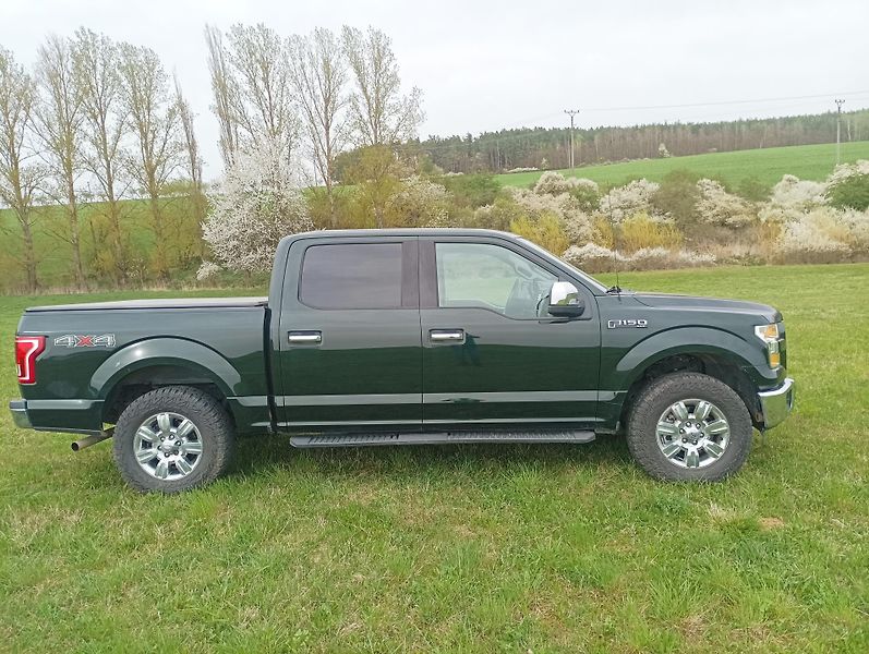 Ford F-150 (2015) - fotka 2 z 13