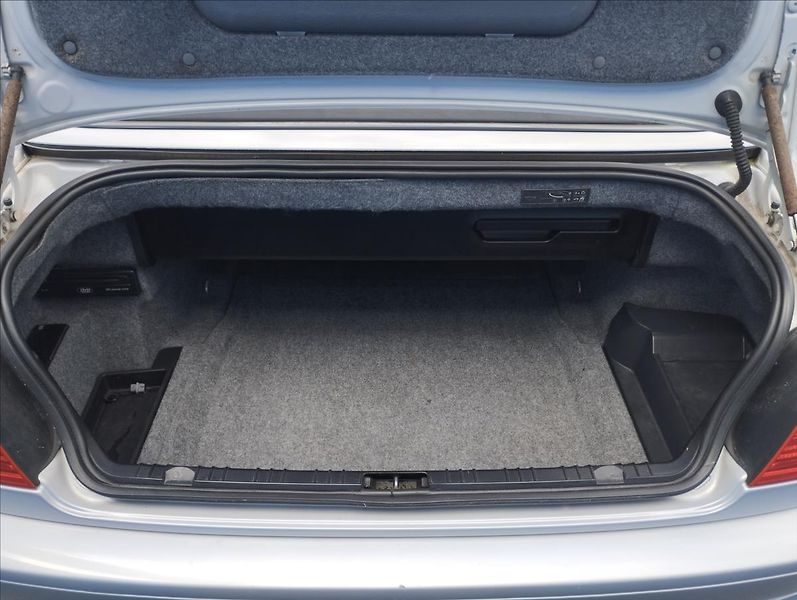 BMW Řada 3 320i 105KW KABRIO   2,0 - fotka 15 z 18