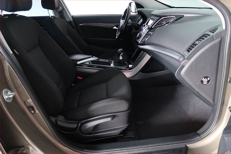 Hyundai i40 (2014) 1.7 CRDi, Tempomat - fotka 9 z 15