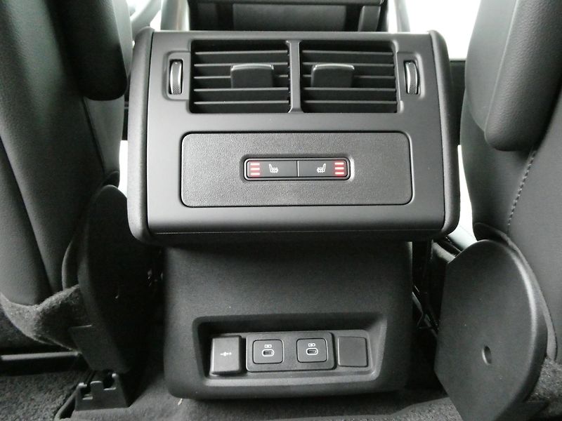 Land Rover Discovery (2026) 5 3,0  S D250 - fotka 18 z 39