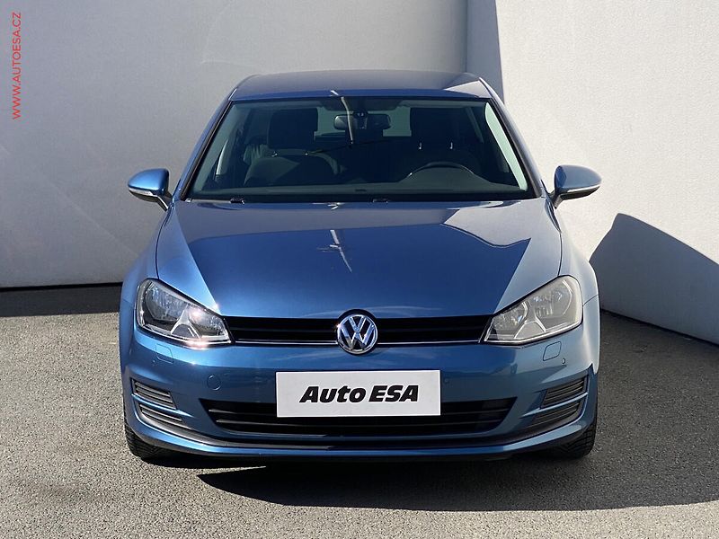 Volkswagen Golf (2013) 1.2 TSi, Comfortline, park. - fotka 2 z 16