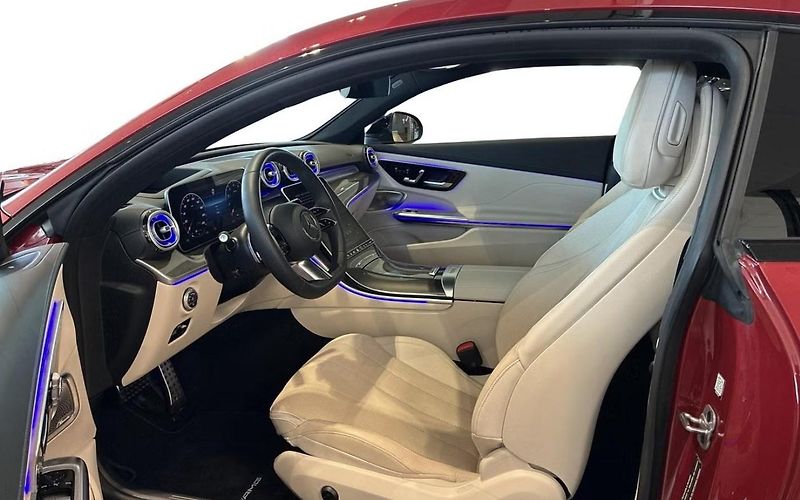 Mercedes-Benz CLE 300 4M AMG 360k Tažné Panorama - fotka 7 z 11