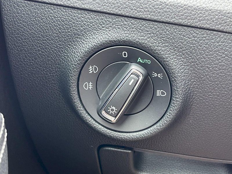Škoda Superb (2021) 2.0 TDI 147 kW DSG 4x4 Style P - fotka 7 z 35