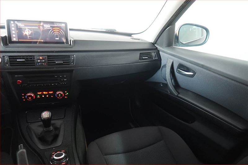 BMW Řada 3 (2010) 320 d, nová STK, CZ doklady - fotka 8 z 19