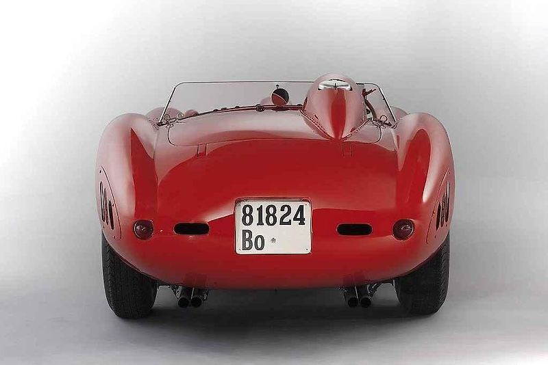 Ferrari 335 S Spider Scaglietti z roku 1957.