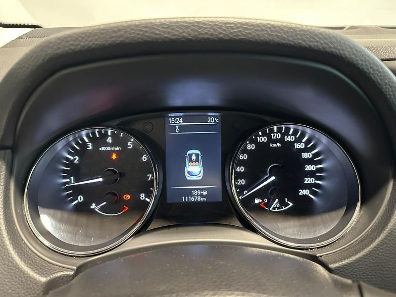Nissan Qashqai 1,2 DIG-T Acenta - fotka 10 z 17