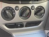 Ford Focus (2012) 1.6i, ČR, AC, park.čidla - náhled 13