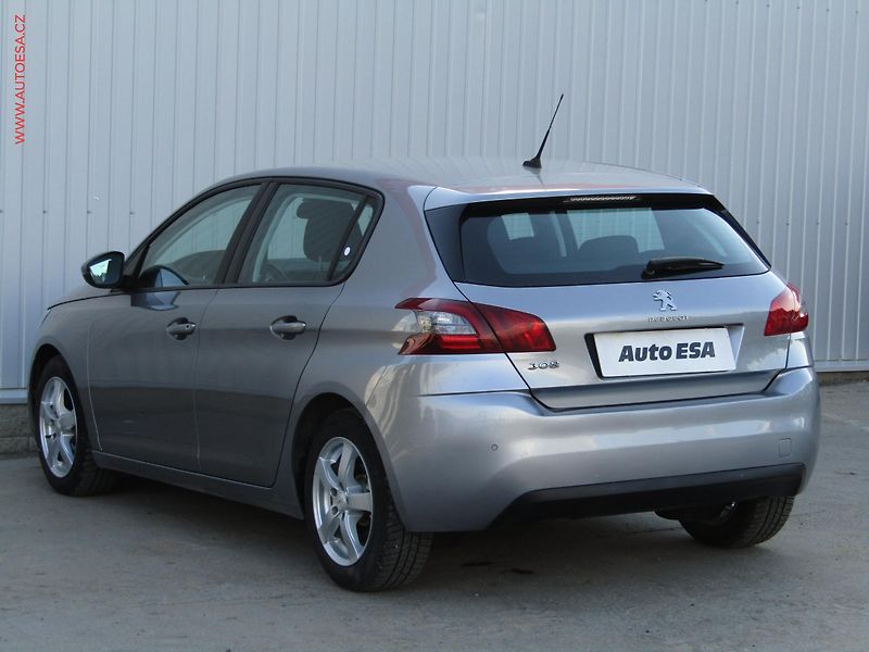 Peugeot 308 (2018) 1.2 PT, 2.maj,ČR, Active - fotka 6 z 19