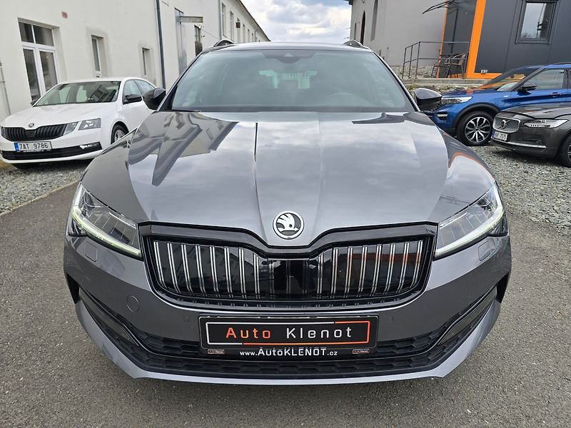 Škoda Superb 1.4TSi 160kW iV Sportline DSG - fotka 3 z 50