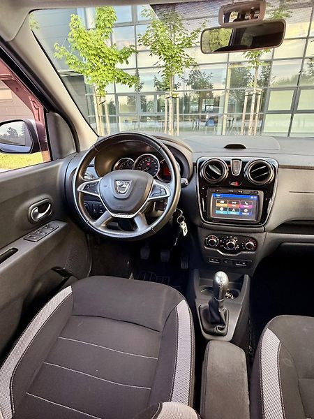 Dacia Lodgy (2018) 1.6 SCe 7 míst - fotka 14 z 19