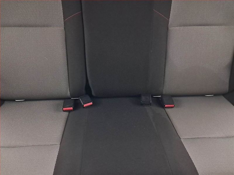 Dacia Duster (2013) 1.5 dCi, 4X4 - fotka 10 z 14