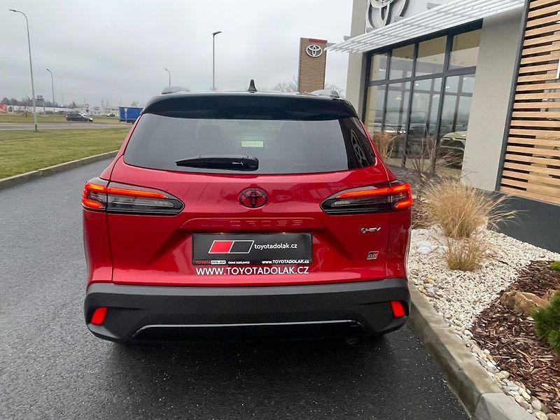 Toyota Corolla Cross 2.0 Hybrid 4x4 GR SPORT - fotka 4 z 27