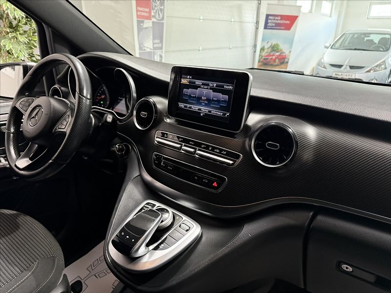 Mercedes-Benz Třídy V 2,0   250D 4MATIC AMG KAMERA - fotka 20 z 32