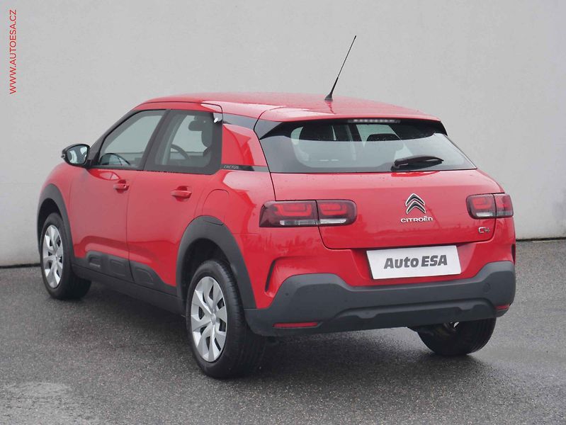 Citroën C4 Cactus (2019) 1.2 PT, 1.maj,ČR, AC, temp - fotka 6 z 19