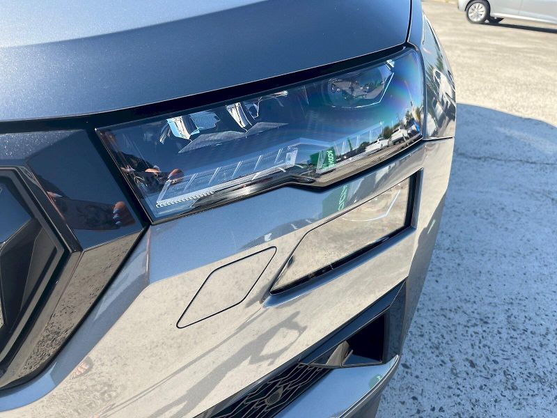 Škoda Karoq (2026) SPORTLINE TSI 1.5/110KW 7AP - fotka 11 z 40