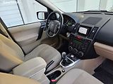 Land Rover Freelander (2012) 2.2 TD4 4x4 Manuál Tažné 2t. - náhled 14