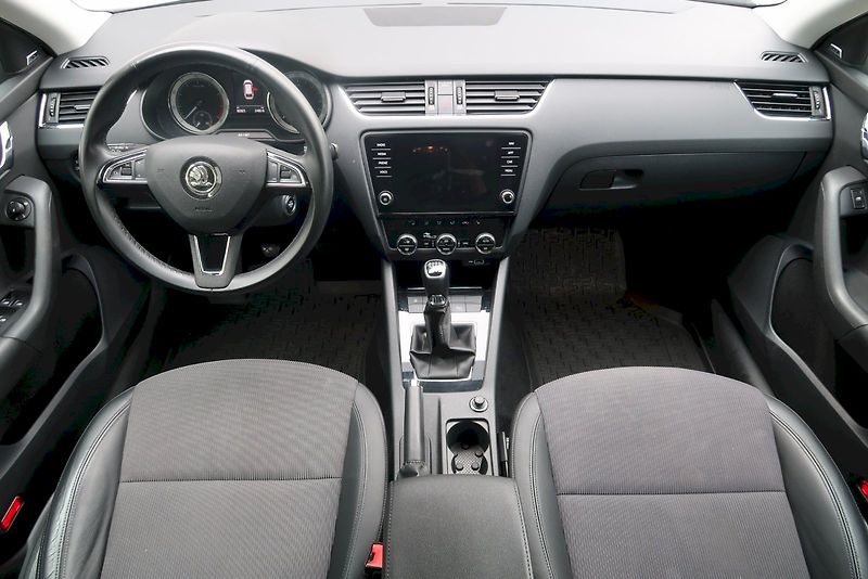 Škoda Octavia (2019) Combi Style Extra  1,5 TSi/110 - fotka 10 z 32