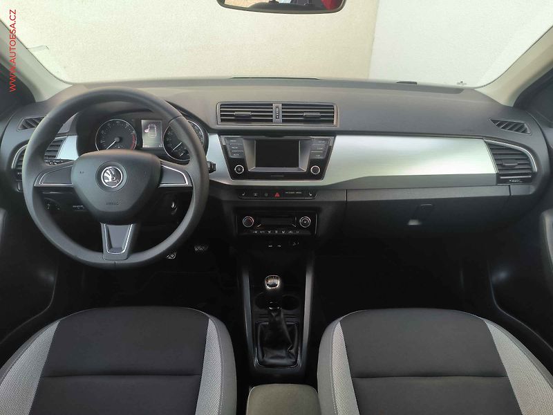 Škoda Fabia (2015) 1.2 TSi, Ambition - fotka 8 z 18