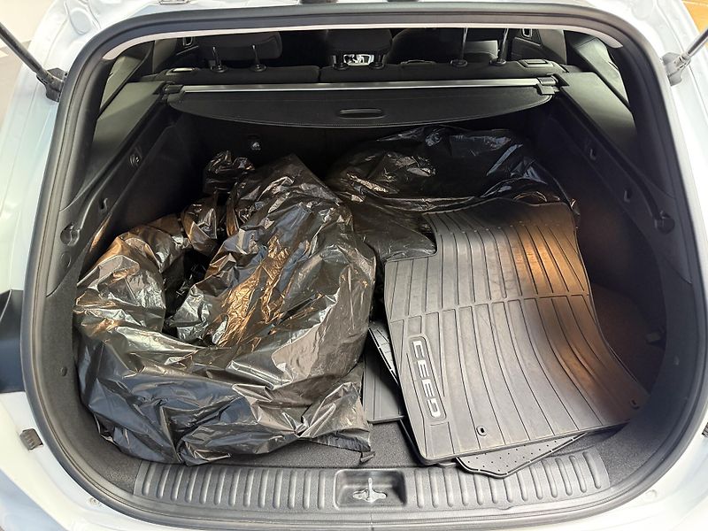 Kia Ceed 1.5 T-GDI 118kW Top SW DCT - fotka 12 z 12