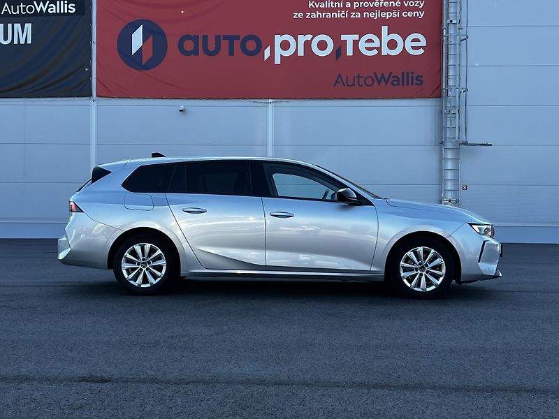 Opel Astra 1.5CDTi 96kW EAT8 1.Maj DPH - fotka 3 z 24