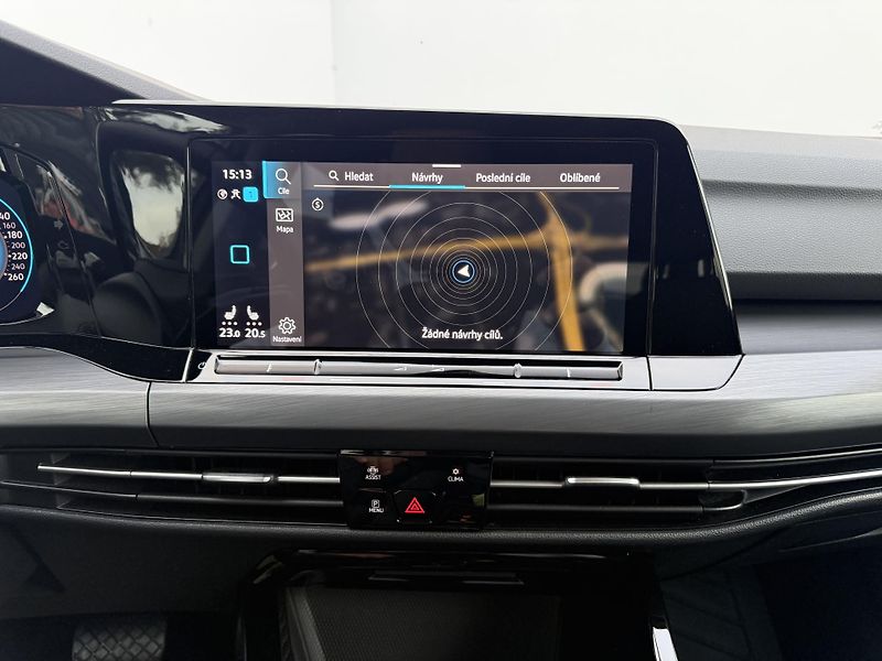 Volkswagen Golf (2022) 2.0 TDI 110kW, ser.historie - fotka 23 z 31