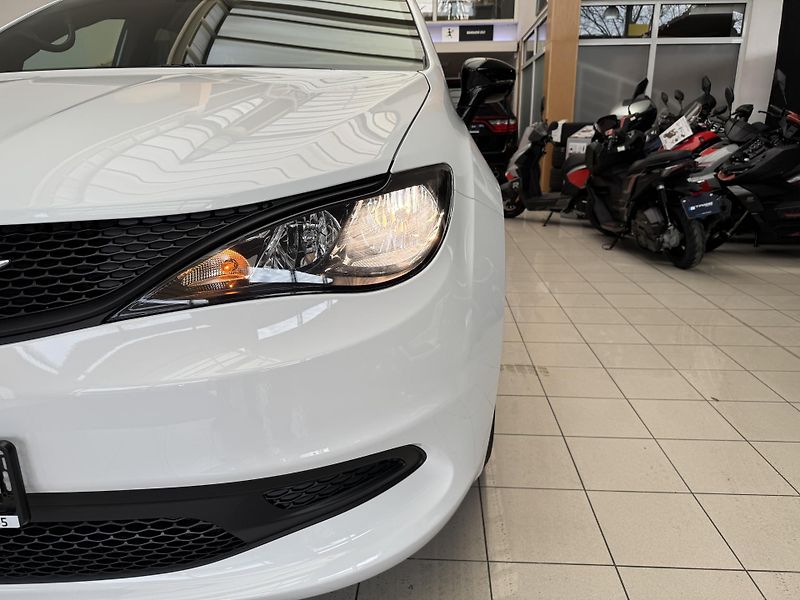 Chrysler Pacifica Grand Caravan SXT - fotka 53 z 57