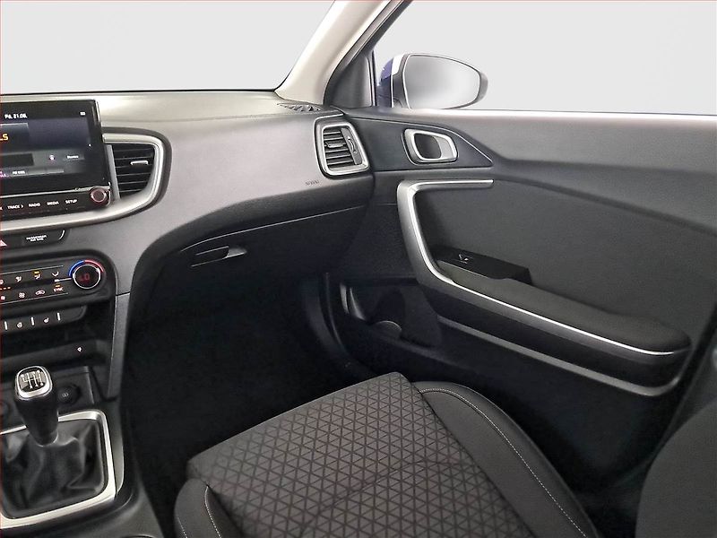 Kia Ceed (2020) 1.4 T-GDI, ČR,1.maj - fotka 8 z 20
