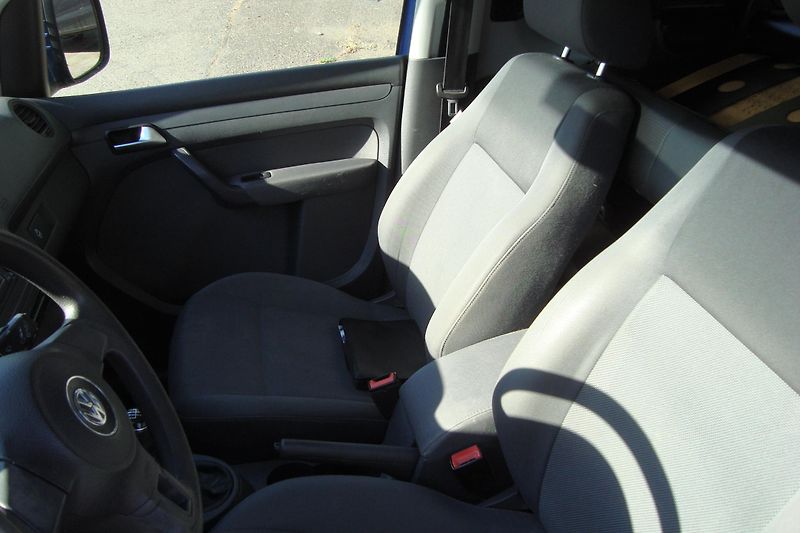 Volkswagen Caddy (2014) 1.6 TDi, Invalid úprava,rampa - fotka 36 z 73