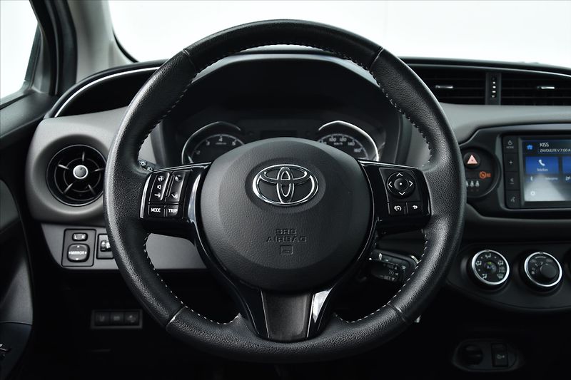 Toyota Yaris 1.5 VVT-i 82kW SERVIS.KNIHA ČR - fotka 15 z 23