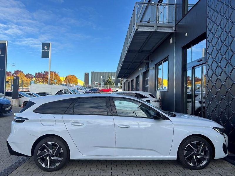 Peugeot 308 SW 1.5 BlueHDi 96 kW - fotka 9 z 24