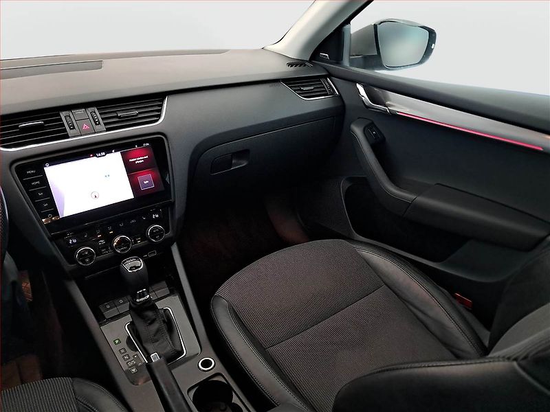 Škoda Octavia (2018) Style 2.0 TDI, Automat, Navi - fotka 8 z 19