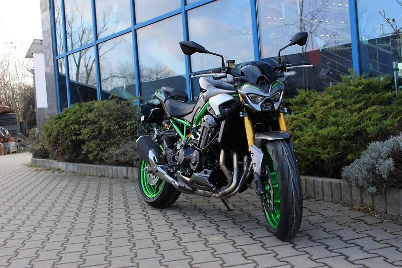Kawasaki Z 900 (2026) SE NOVINKA 2026 SKLADEM - fotka 1 z 10