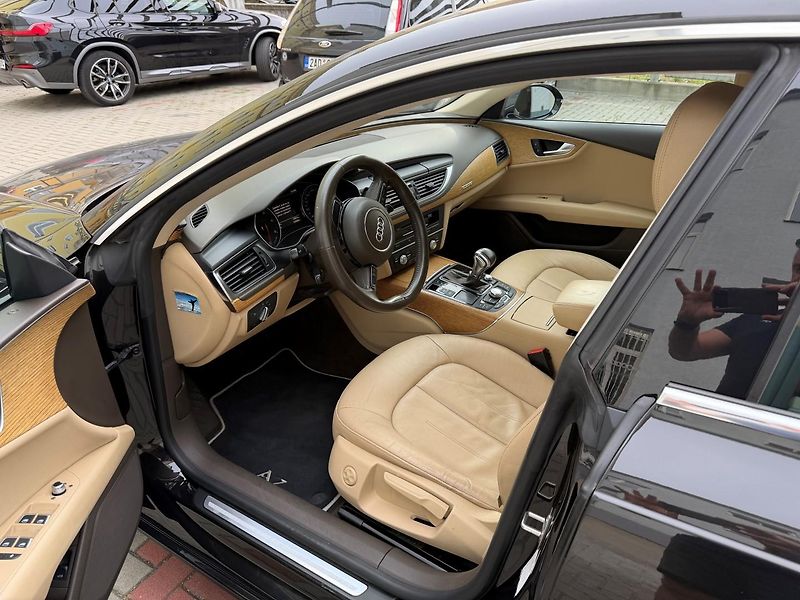Audi A7 (2012) Audi A7 3.0 TDI quattro - fotka 8 z 19