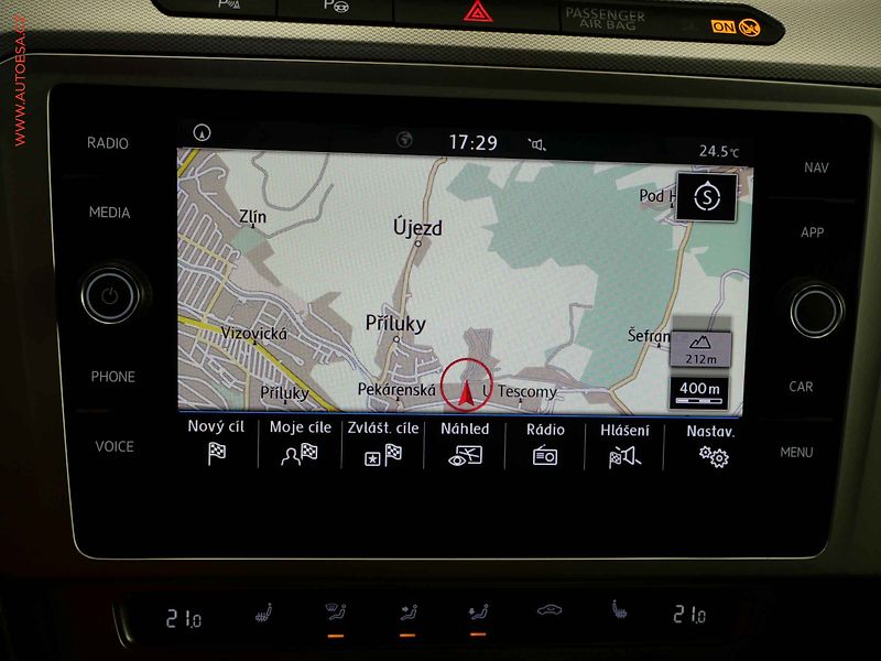 Volkswagen Passat (2019) 2.0TDi, navi, masáž - fotka 18 z 23