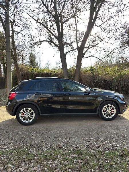 Mercedes-Benz GLA (2014) 220 CDI 4MATIC  - fotka 3 z 20