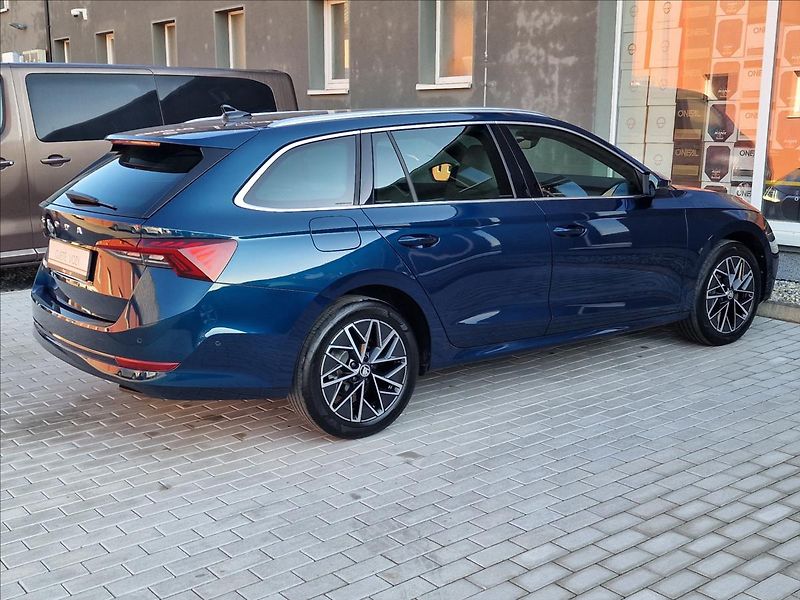 Škoda Octavia 2.0 TDI 110kW Style Combi,ČR - fotka 11 z 50