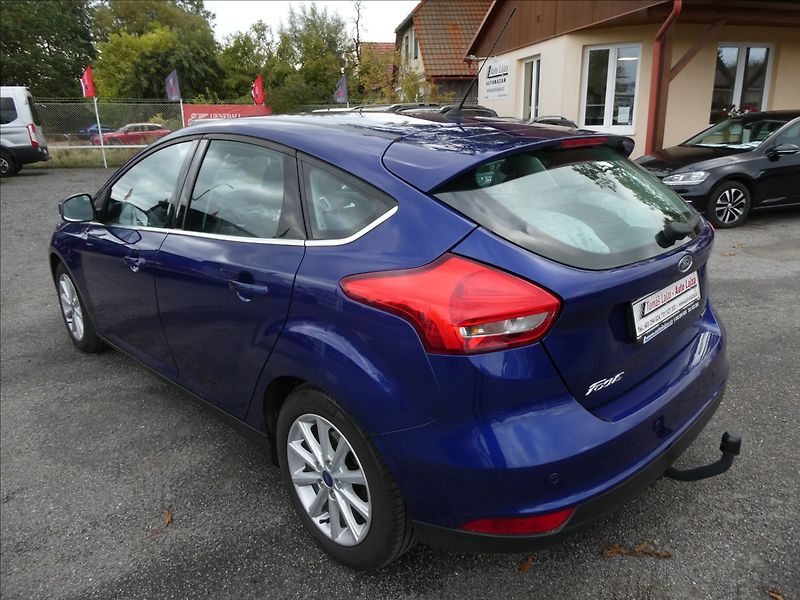 Ford Focus 1,5 110kW 1.MAJITEL, SERVISKA - fotka 7 z 48