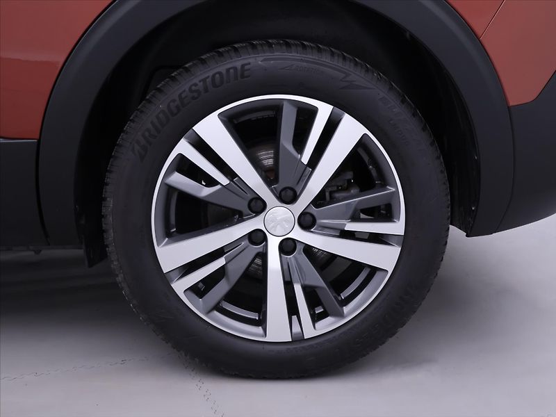 Peugeot 5008 1,5 HDI 96kW Allure 7-Míst DPH - fotka 29 z 36