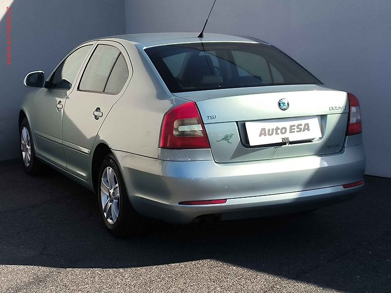 Škoda Octavia (2009) 1.4TSi, ČR, servis.kniha - fotka 6 z 17