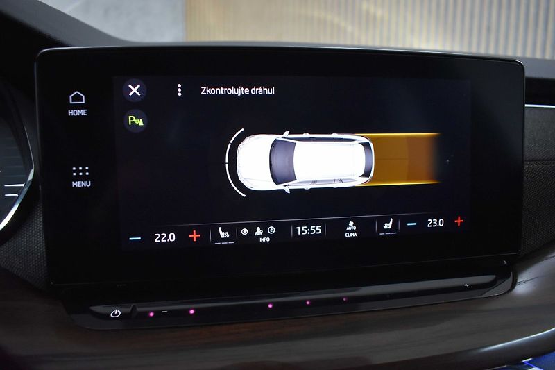 Škoda Octavia 2.0 TDI SCOUT REZERVACE - fotka 27 z 46