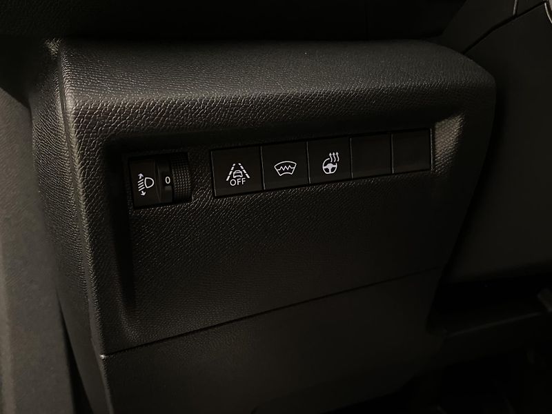 Citroën C4 1.2 PURETECH 74kW CZ - fotka 24 z 39