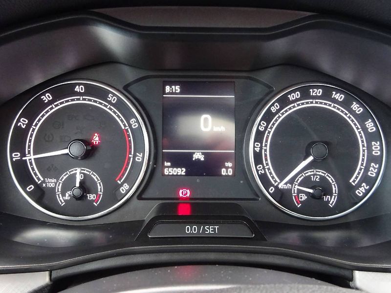 Škoda Scala (2023) 1,0TSi /81kW Tour - fotka 27 z 29