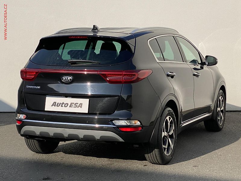 Kia Sportage (2020) 1.6CRDi 4x4, ČR, AT, navi - fotka 4 z 19