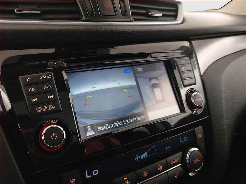 Nissan Qashqai (2017) N-Connecta 1.2 DIG-T, Navi - fotka 20 z 21