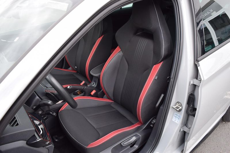 Škoda Scala (2021) 1.0TSI 81kw MONTE CARLO PANO  - fotka 24 z 48