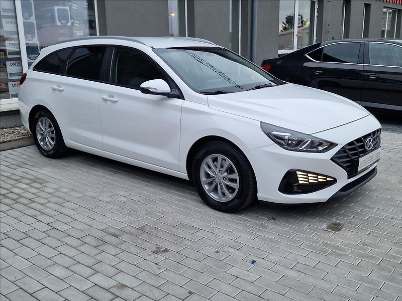 Hyundai i30 1.0 T-Gdi Comfort,ČR,1.Maj - fotka 2 z 47