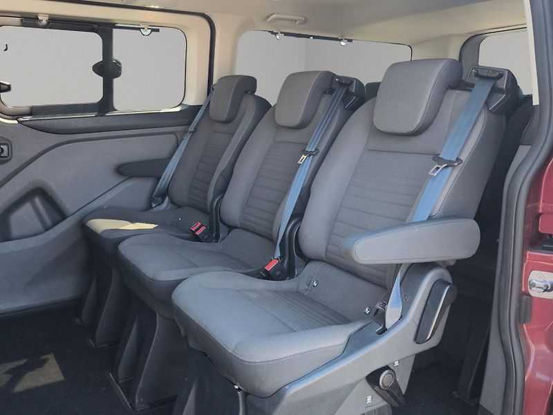 Ford Tourneo Custom (2019) L2 TITANIUM 2.0 EcoBlue 136kW, - fotka 22 z 26