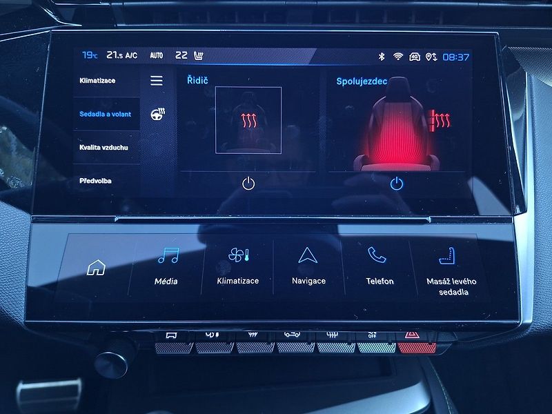 Peugeot 408 GT Plug-in HYBRID 225k e-EAT8 - fotka 25 z 32