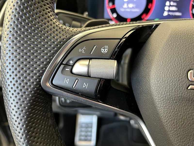 Škoda Kodiaq 2.0 TSI 4x4 SportLine - fotka 13 z 29